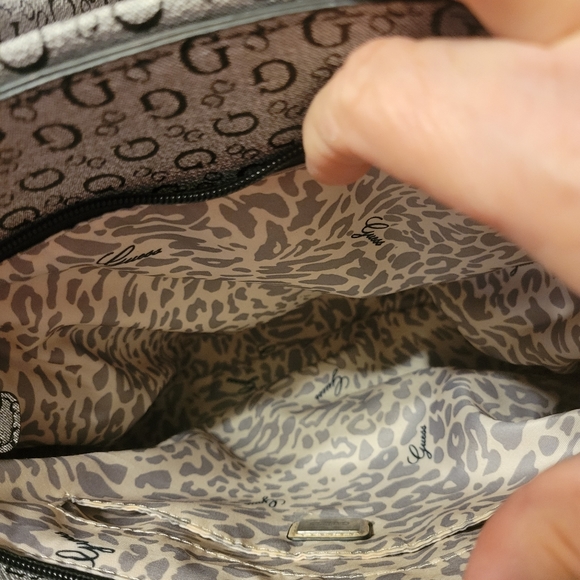 Guess Monogram Bag - Picture 5 of 6